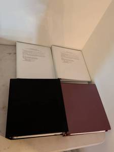 lot 346 image: Chinese Herbal Medicine Textbooks Set