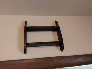 lot 349 image: Mini Wooden Wall-Mounted Display Shelf Rack