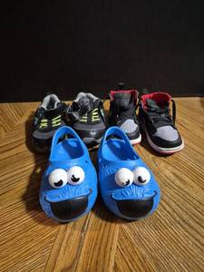 lot 179 image: Childrens Sneakers and Character Sandals Bundle - Size 4 and 5  - Retail $15