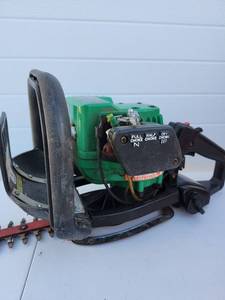 lot 204 image: Weed Eater Excalibur Gas Hedge Trimmer with Stainless Steel Blade - Retail $75