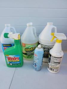 lot 206 image: Mixed Lot of Household Cleaning Products - Retail $15