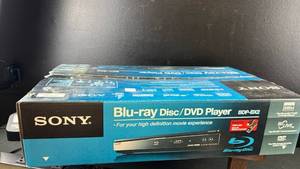 lot 3204 image: Sony BDP-BX2 Blu-ray Disc DVD Player