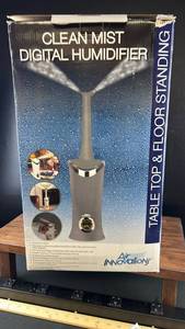 lot 3207 image: Air Innovations Clean Mist Digital Humidifier