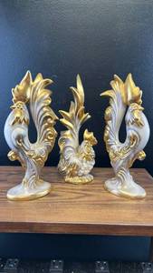 lot 4430 image: Decorative Rooster Figurines with Gold Accents Set of 3