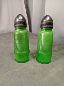 lot 4633 image: Green Glass Salt and Pepper Shakers with Metal Tops