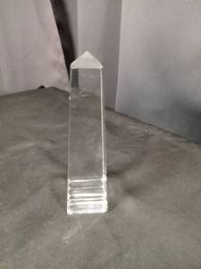 lot 4596 image: Clear Crystal Glass Obelisk Tower Award