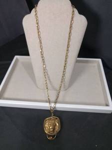 lot 4603 image: Gold Tone Lion Head Pendant Necklace with Amber Stone