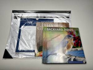 lot 121 image: Lot of 5 2026 Calendars - At-A-Glance Desk Pad and Wall Calendar Bundle