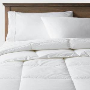 lot 9294 image: KingCalifornia King All Seasons Performance Down Alternative Comforter - Threshold - Retail $80