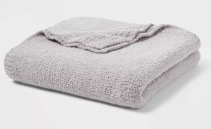 lot 9359 image: King Cozy Chenille Bed Blanket Gray - Threshold Midweight, Knitted, Machine Washable, For All Ages - Retail $70