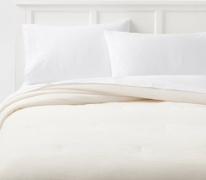 lot 9382 image: FullQueen Corduroy Plush Comforter Ivory - Room Essentials - Retail $40