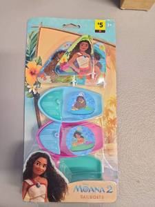 lot 70901 image: Disney Moana 2 Sailboats Toy Set - Retail $5