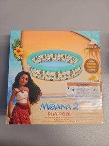 lot 70905 image: Disney Moana 2 Inflatable Play Pool with 3 Equal Rings - Retail $15