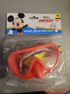 lot 70936 image: Disney Mickey Mouse Childrens Swimming Mask Set of 2(Ages 2) - Retail $8