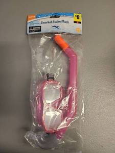 lot 70941 image: Junior Snorkel Swim Mask Set with Adjustable Head Strap (Ages 4) Pink - Retail $8
