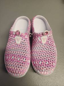 lot 70953 image: Pink Patterned Water Shoes with Perforated Design S(56) - Retail $8