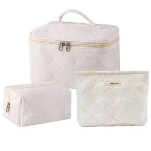 lot 12305 image: RSRSLEII 3Pcs Quilted Cotton Coquette Makeup bag, Coastal Granddaughter Aesthetic Cosmetic Bag, Cute Seashell Portable Travel Toiletry Pouch (08 3Pcs White) (Missing One Bag)