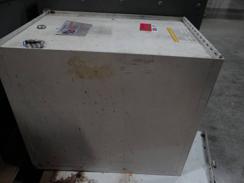 lot 3591 image: Metal Paperwork Stations For Vehicle Use