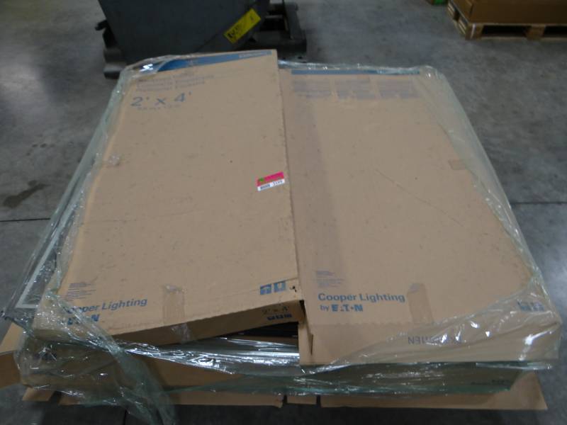 lot 3599 image: Lot Of (4) Cooper Lighting PK519011EN