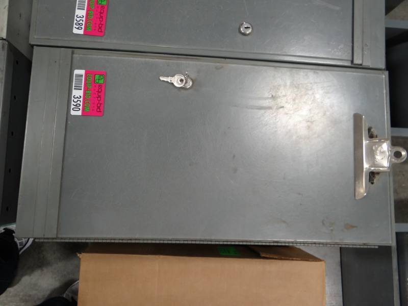 lot 3590 image: Metal Paperwork Stations For Vehicle Use