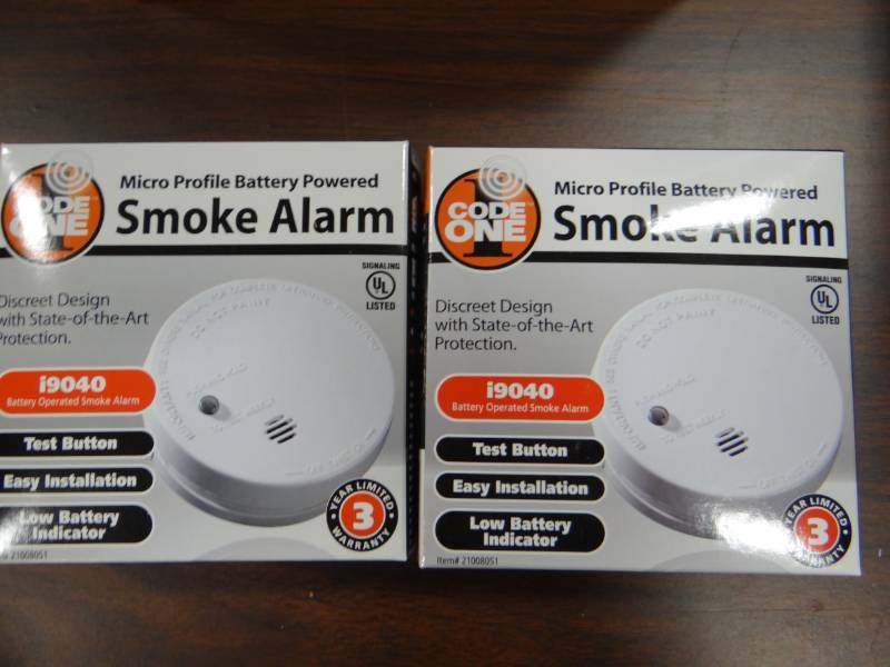 lot 3625 image: Lot Of (2) Code One Smoke Alarms Model #i9040