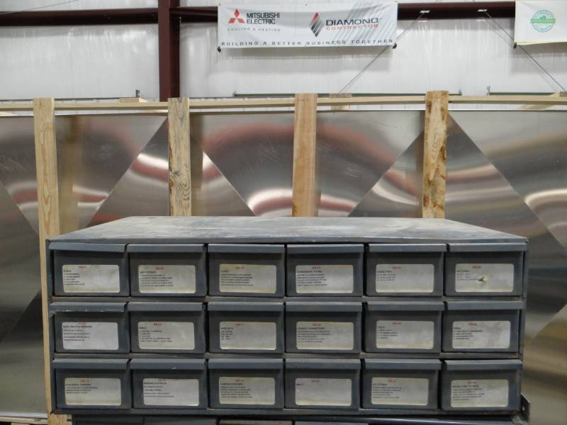 lot 3657 image: Metal Organizing Drawer System