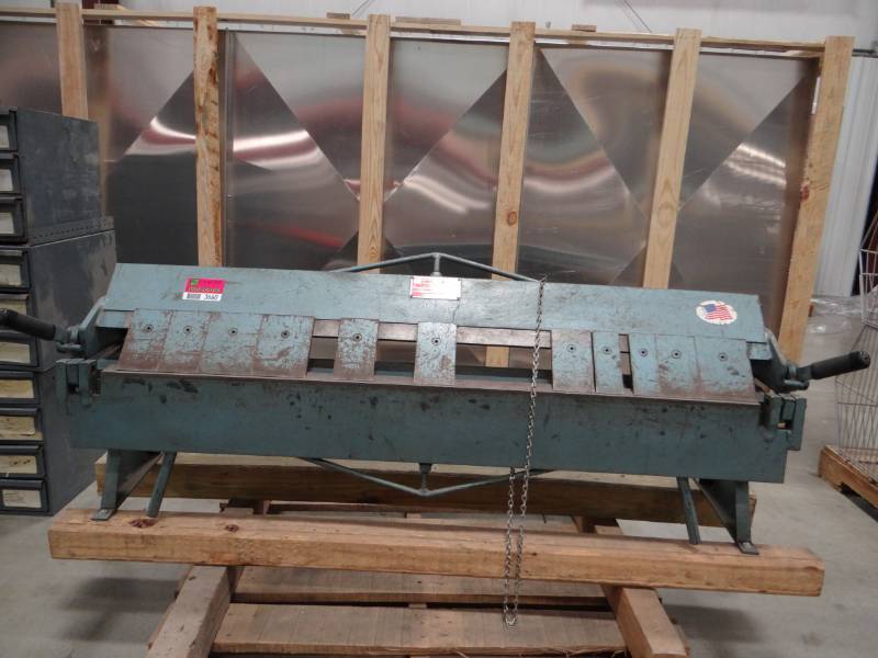 lot 3660 image: Connecticut Bending Break Model U422