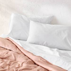 lot 9516 image: Standard 400 Thread Count Percale Pillowcases White - Casaluna - Retail $30