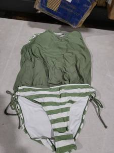 lot 4552 image: Dokotoo Womens Beach Holiday Summer Beach Stripes Bandeau Blouson Strappy Sporty Two Piece Swimsuits Double Up Tankini Swimsuits for Women Tankini Sets Swimwear Bathing Suit with Shorts Green Medium