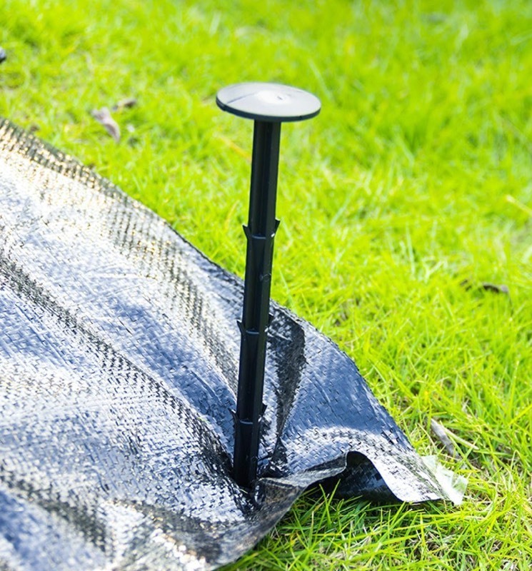 lot 47 image: 50 Pack 4.3 Plastic Stakes for Weed Barrier, Garden & Landscaping  Landscape Fabric Stakes, Edging Spikes, Ground Anchors, Artificial Turf & Camping Tents (Durable Nylon)
