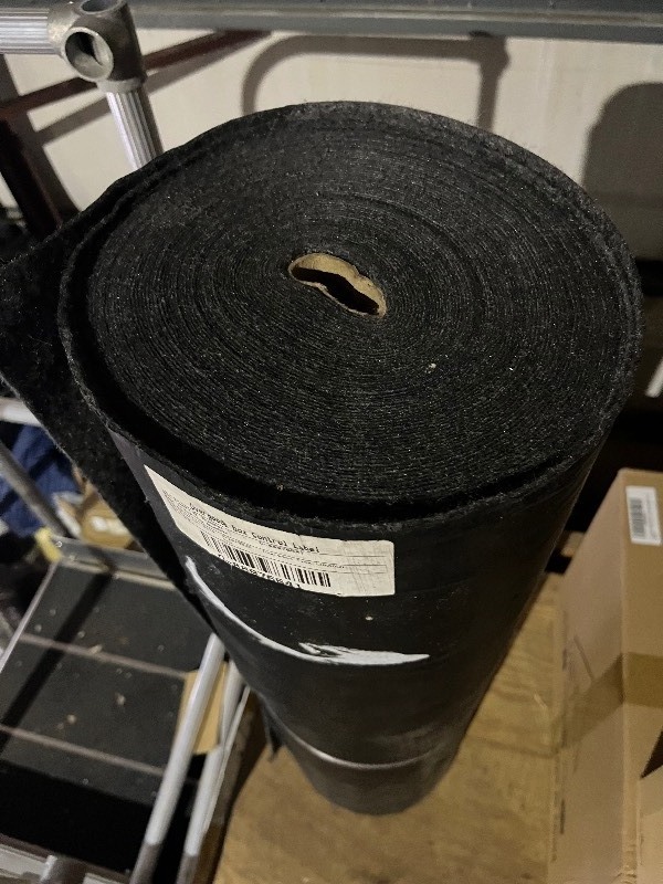 lot 61 image: XL 36 Fabric Felt Material - Black
