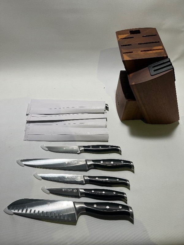 lot 100 image: BRODARK Knives & Sharpening Block - 6 Steak Knives - 4 Others - comes as is