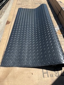 lot 35 image: 3 x 5 Black Diamond Plate Garage Workshop Floor Mat