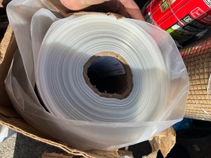 lot 196 image: 33.5x82.75x00475 CLR-M-80 CF SHT ROLL 80Roll