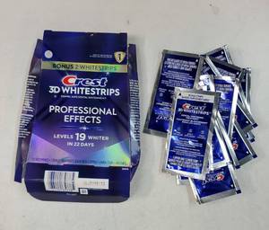 lot 36709 image: Crest 3D Whitestrips Professional Effects Teeth Whitening Kit  20 Treatments Enamel Safe At-Home Whitening System - Retail $46