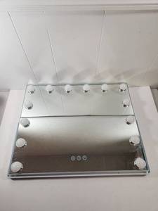 lot 136 image: Hollywood Style LED Vanity Mirror with Bulbs - No Cord