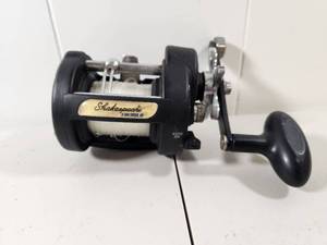 lot 173 image: Shakespeare TW30LB Baitcasting Fishing Reel