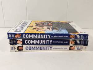 lot 323 image: Community TV Series Seasons 1-3 DVD Set