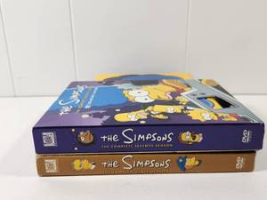 lot 324 image: The Simpsons Complete Season 7 and 10 DVD Collection with Bonus Materials