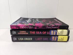lot 337 image: Large Print Fiction Book Set & Confessions of a Griever - Three Contemporary Novels