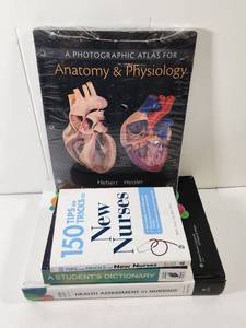 lot 352 image: Nursing and Medical Textbook Bundle