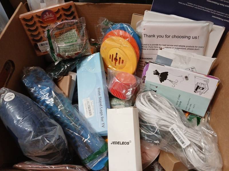 lot 61687 image: Mystery Box