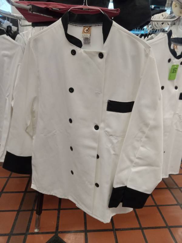 lot 66005 image: APPEARS NEW - Mens Chef Designs Professional Kitchen Coat (Medium2 Pack)