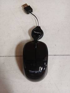 lot 29476 image: Targus Retractable USB Optical Mouse - Retail $8