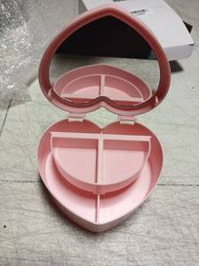lot 44128 image: Heart Shaped Pink Jewelry Storage Box with Mirror - Retail $15