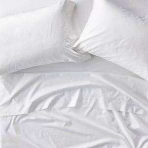 lot 9630 image: California King 600 Thread Count Sateen Sheet Set White - Casaluna - Retail $120