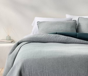 lot 9566 image: King Textured Chambray Comforter & Sham Set Dark Teal Blue - Casaluna OEKO-TEX Certified, 250 Thread Count - Retail $159