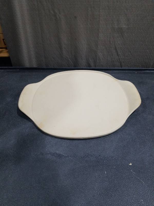 lot 4516 image: Pampered Chef Medium Pizza Stone 13��Stoneware Handles