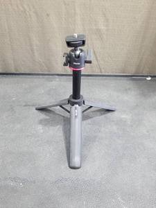 lot 4760 image: Ulanzi Compact Camera Tripod with Ball Head