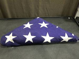 lot 4815 image: United States Flag Memorial Triangle Folded Size Unknown